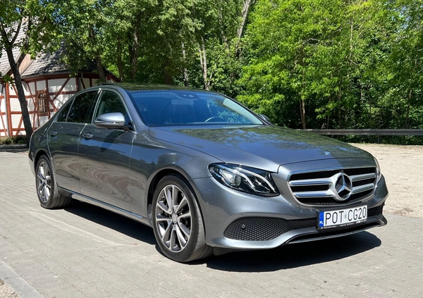 samochody osobowe Mercedes-Benz Klasa E cena 149900 przebieg: 41148, rok produkcji 2016 z Ostrzeszów